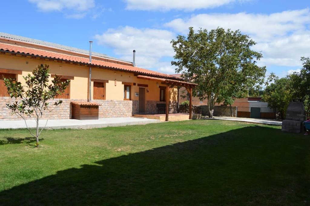 El Establo,Casa Rural Busto de Bureba Exterior photo